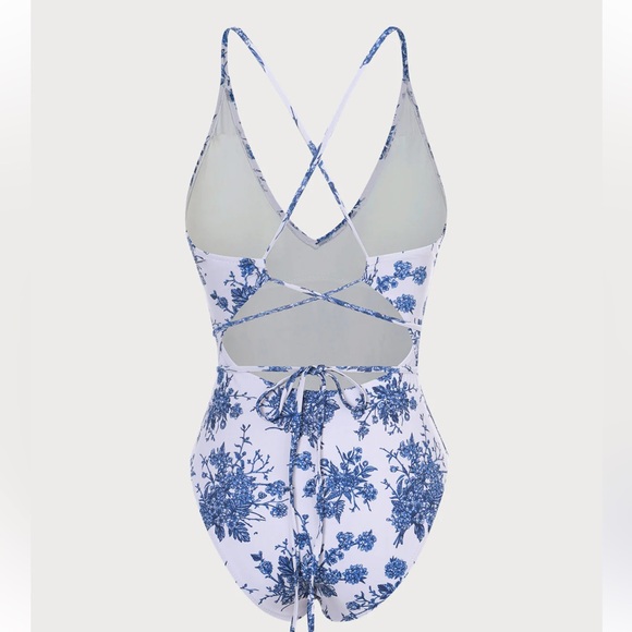 Berlook V Neck Backless One-Piece Swimsuit - Picture 6 of 9